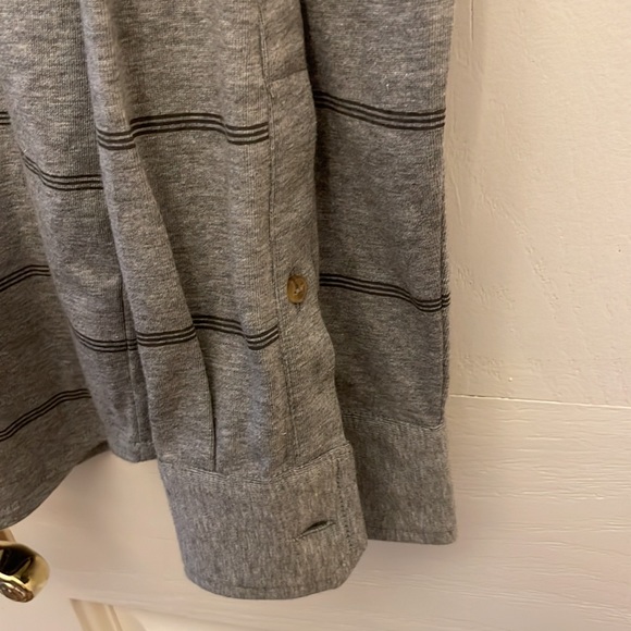 O’Neill Men’s Knit Button Down Long-sleeved shirt, XL. Heathered gray. - Picture 4 of 9